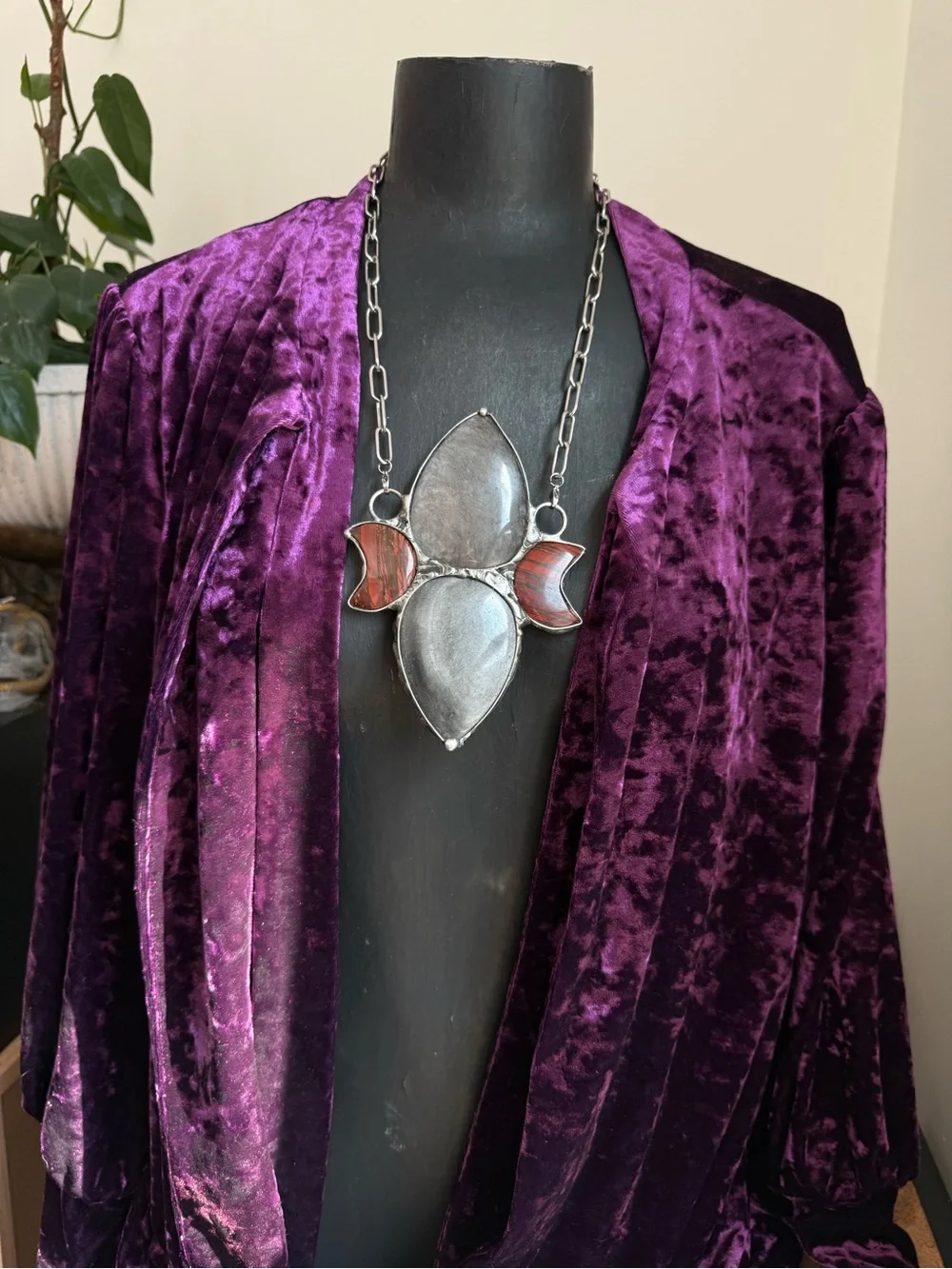 Statement obsidian red Jasper crystal Pendant Necklace chunky jewelry gothic